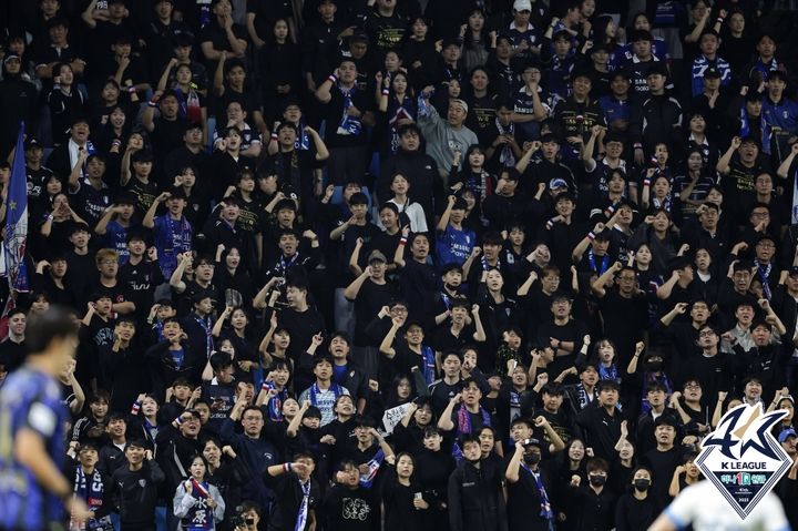 [서울=뉴시스]인천축구전용경기장 관중. 2023.09.30. (사진=한국프로축구연맹 제공) *재판매 및 DB 금지