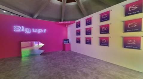 [부산=뉴시스] 지난 7월 28일부터 9월 8일까지 아뜰리에 칙칙폭폭(구 해운대역사)에서 열린 빅 업(Big up) 전시회. (사진=부산시 제공) *재판매 및 DB 금지