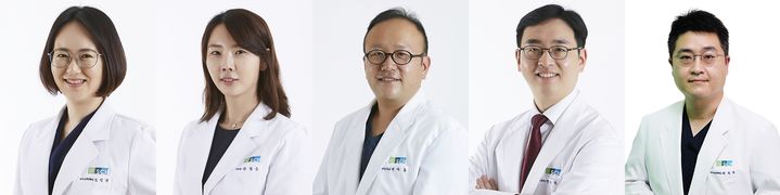 순천향대 천안병원 두경부암 다학제팀. 왼쪽부터 조인영(방사선종양학과), 김정은(피부과), 박재홍(이비인후과), 반명진(이비인후과), 원용균(방사선종양학과) *재판매 및 DB 금지