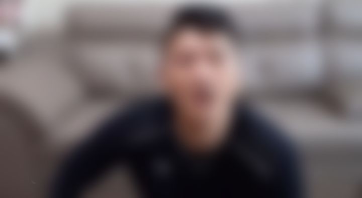 [서울=뉴시스]조폭 출신 유튜버 A씨는 지난 1월 '테이저건 맞았을 때'라는 제목의 영상을 올렸다. (사진=A씨 채널 영상 캡처) 2023.10.04. photo@newsis.com *재판매 및 DB 금지