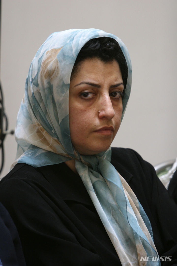 이란, '노벨평화상' 모하마디에 징역 7년6개월 추가 선고