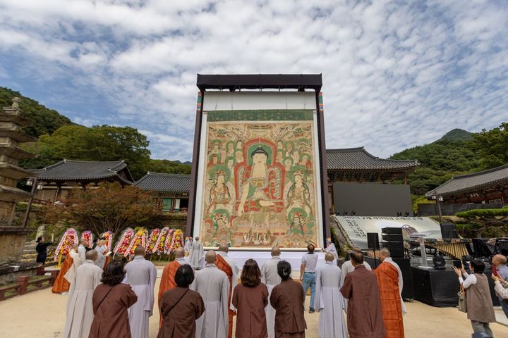 [서울=뉴시스] 6일 대한불교 조계종 제19교구 본사 지리산 대화엄사가 개최한 화엄문화제 행사 중 괘불이운  (사진=화엄사 제공) ㅈ2023.10.06. *재판매 및 DB 금지