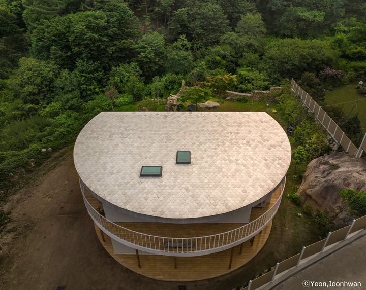 [울산=뉴시스] 2023년 대한민국 목조건축대전에서 우수상을 수상한 경남 하동 입석리의 건축물 모습(윤준환 사진작가 작품) *재판매 및 DB 금지