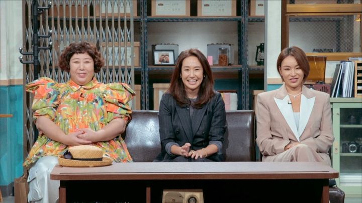 [서울=뉴시스] 10일 오후 10시10분 방송되는 JTBC '짠당포'에 강주은·배윤정·신기루가 출연한다. (사진=JTBC '짠당포' 제공) 2023.10.10. photo@newsis.com *재판매 및 DB 금지