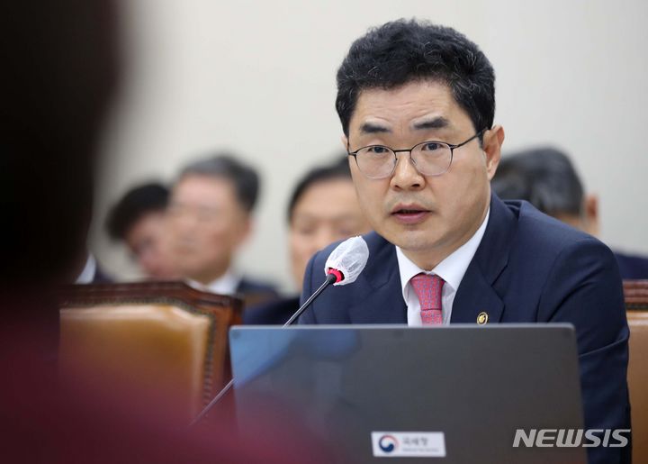 [서울=뉴시스] 고범준 기자 = 김창기 국세청장 모습. 2023.10.10. bjko@newsis.com
