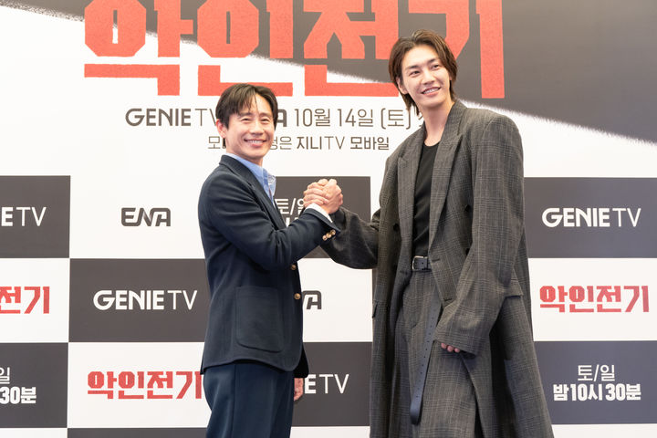 신하균(왼쪽), 김영광