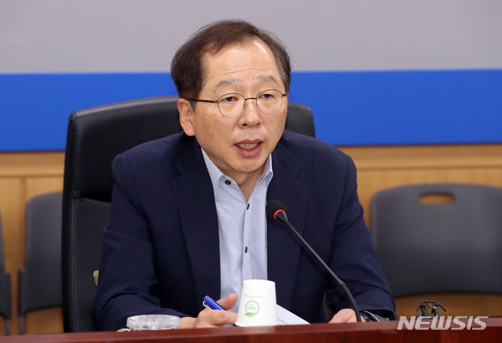 [세종=뉴시스] 강종민 기자 = 조승환 해양수산부 장관. 2023.10.13. ppkjm@newsis.com