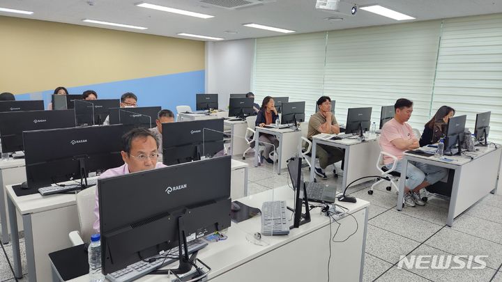 어촌어항공단, 경남 귀어인 역량강화 프로그램 교육생 공개모집 - 뉴스 썸네일 이미지