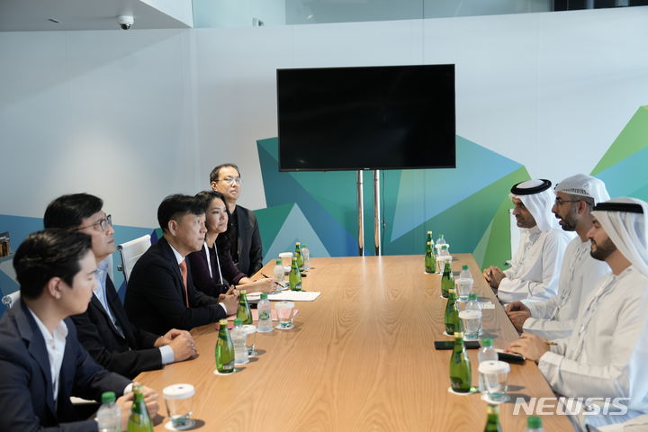 [서울=뉴시스]과학기술정보통신부는 올해 1월 대통령의 UAE 국빈 방문 이후 높아지고 있는 한국과 UAE 간 협력의 일환으로 두바이에서 개최되는 'GITEX Expand North Star 2023'에 15일부터 17일까지 민관합동으로 중동 디지털 수출개척단을 파견했다고 밝혔다. (사진=과기정통부 제공)