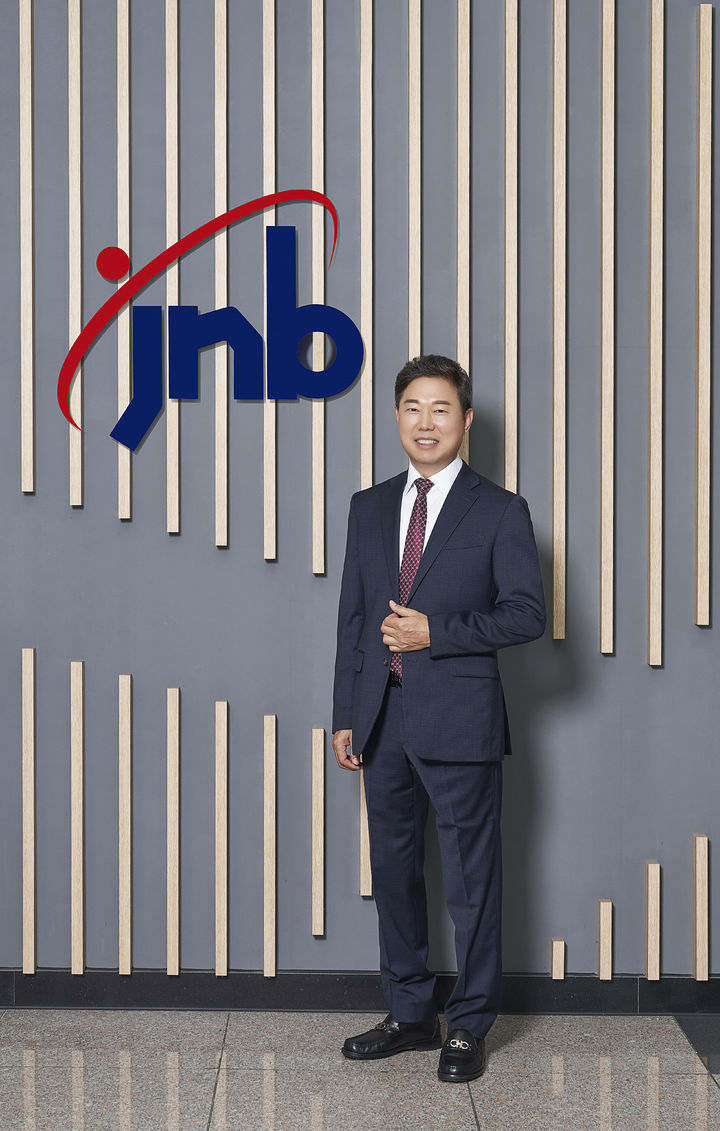 이정범 제이엔비 대표 