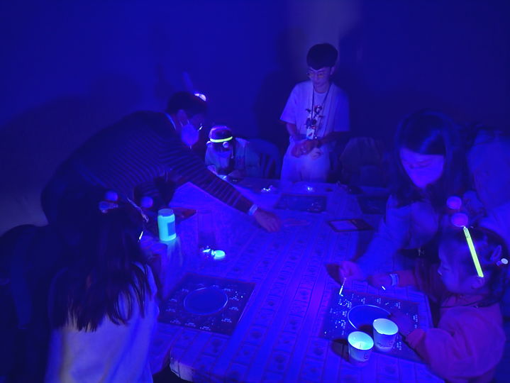 밀양시가 오는 11월4일과 5일까지 제4회 외계인 대축제를 개최한다. 사진은 지난해 외계인 대축제 체험. (사진=밀양시 제공) *재판매 및 DB 금지