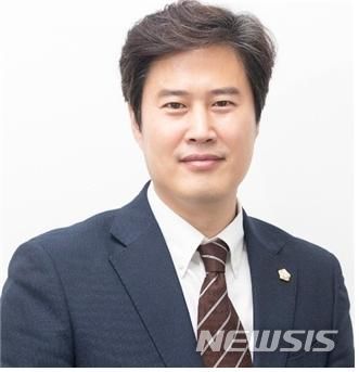 [김포=뉴시스] 정일형 기자 = 김포시의회 오강현 부의장. 