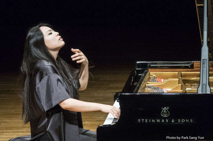 [홍성=뉴시스]피아니스트 임현정 공연 모습. *재판매 및 DB 금지