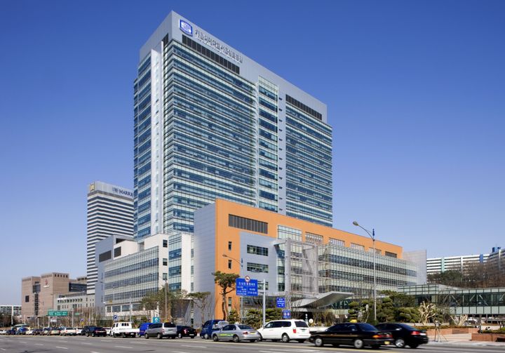 [서울=뉴시스] 24일 AI기반 의료 빅데이터 플랫폼 전문기업 미소정보기술이 가톨릭대학교 서울성모병원 영상의학과와‘ 관절 및 관절염 데이터 구축 AI 학습용 데이터 구축 지원사업’을 진행한다고 밝혔다. (사진=미소정보기술 제공) 2023.10.24. photo@newsis.com *재판매 및 DB 금지