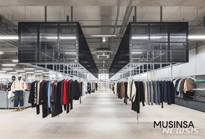 [서울=뉴시스]오프라인 플래그십 스토어 ‘무신사 대구(MUSINSA DAEGU)’가 오는 27일 동성로에서 오픈한다고 26일 밝혔다.2023.10.26.(사진=무신사 제공)photo@newsis.com