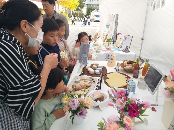 [울산소식] 롯데이네오스화학, 정신건강 실무자 위한 공연 마련 등
