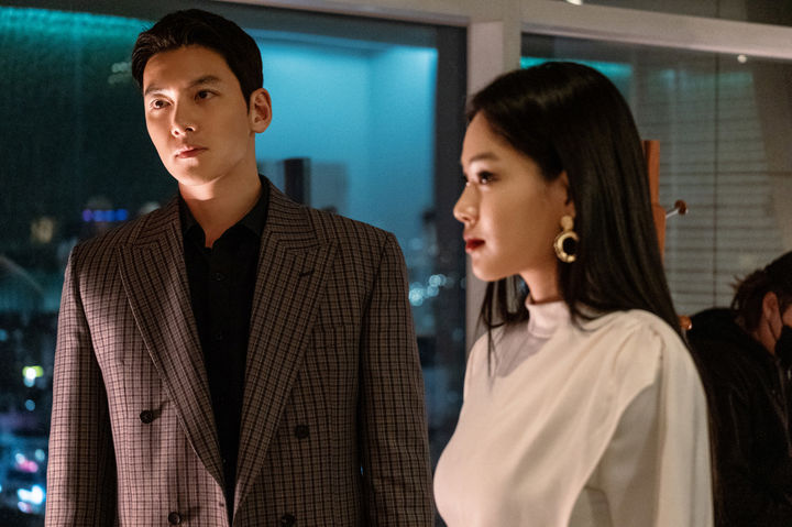 [서울=뉴시스] 디즈니+ '최악의 악' 한 장면. *재판매 및 DB 금지