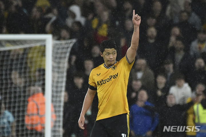 [울버햄튼=AP/뉴시스]울버햄튼 황희찬 6호골. 2023.10.28.