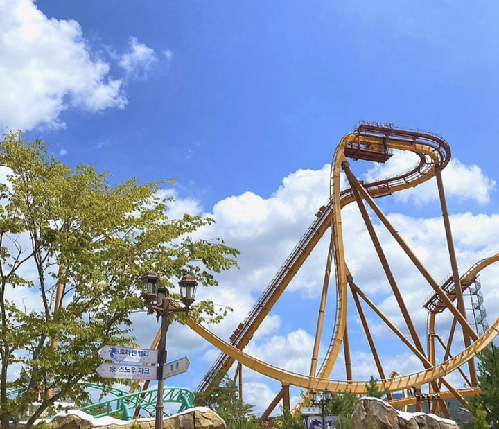 [경주=뉴시스] 롤러코스터 '드라켄' 사진. (사진=경주시 제공) 2023.10.29. photo@newsis.com *재판매 및 DB 금지