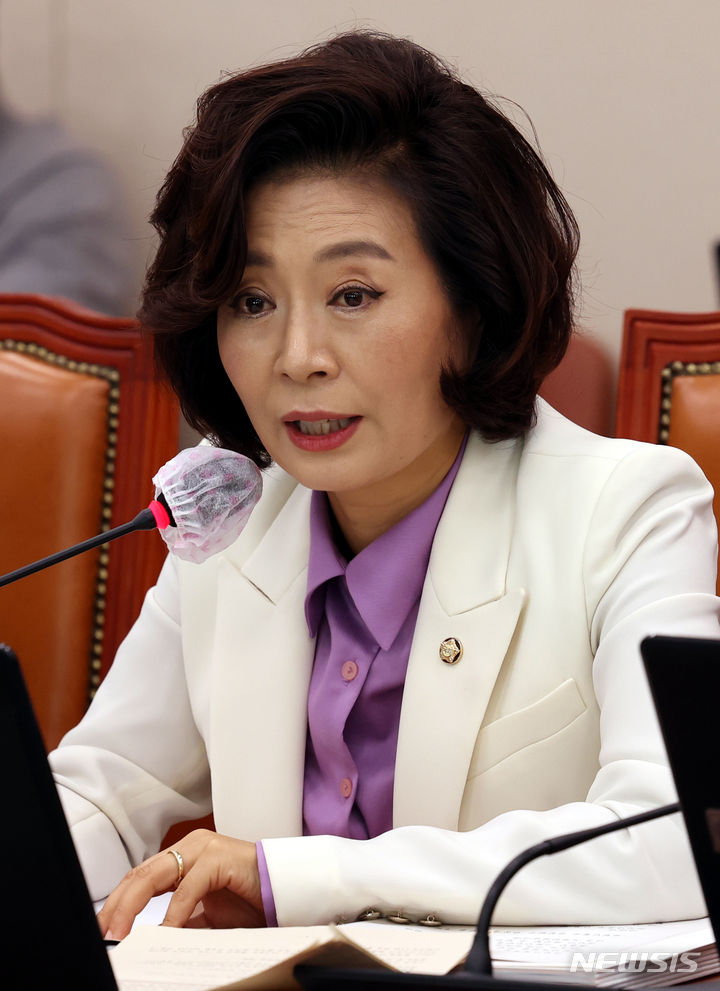 양이원영, 이언주에 “갈라치기 업으로 여긴다” 직격