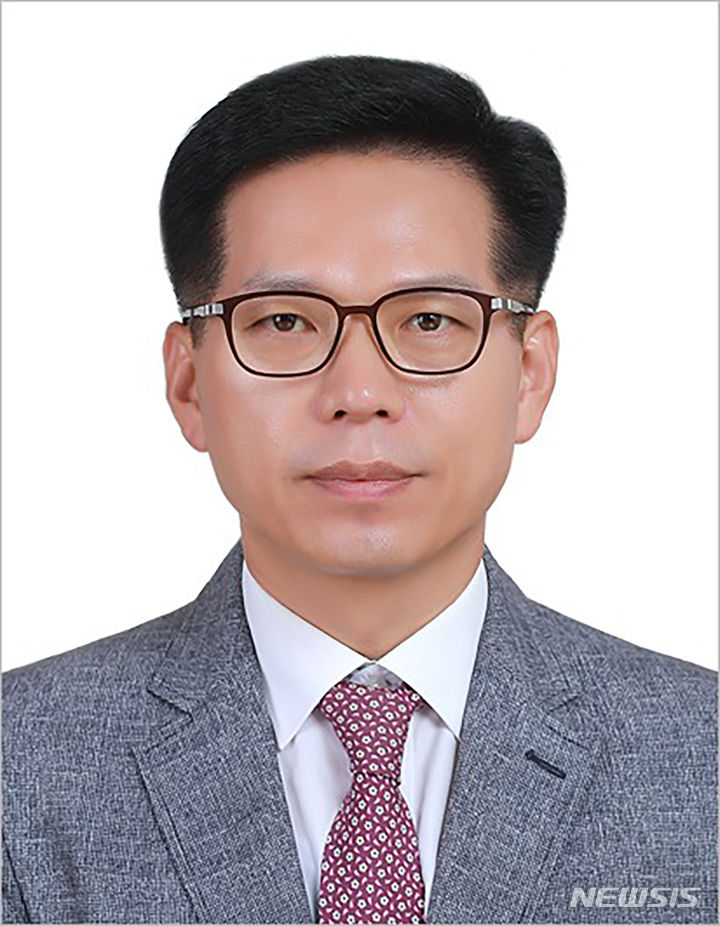 [광주=뉴시스] 광주교원단체총연합회 손영환 회장 당선. (사진=광주교원단체총연합회 제공). photo@newsis.com *재판매 및 DB 금지