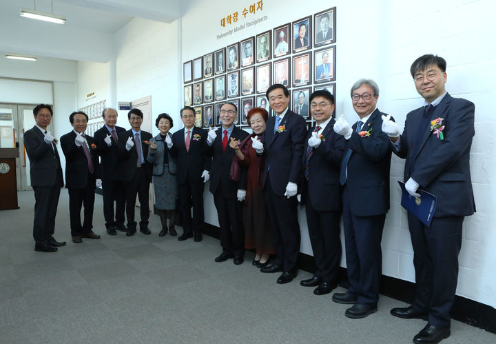 제막식 참석자들 *재판매 및 DB 금지