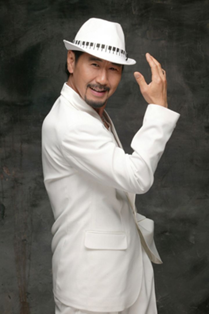 [서울=뉴시스] 고(故) 찰리박. (사진=굿엔터테인먼트 제공) 2023.11.07. photo@newsis.com *재판매 및 DB 금지