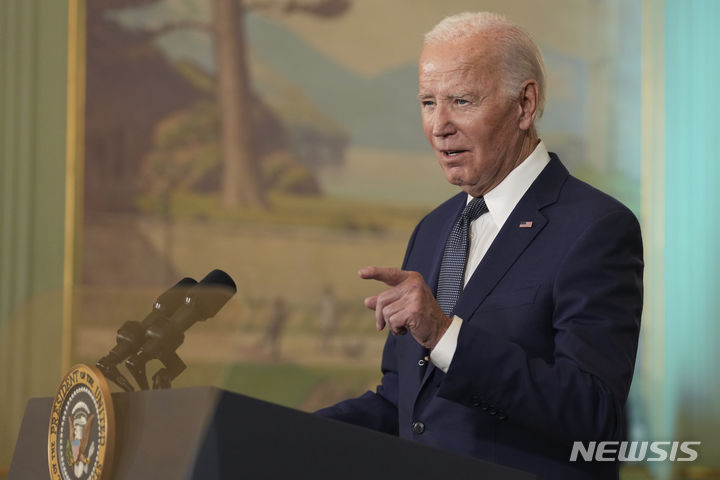 [우드사이드=AP/뉴시스] ﻿﻿퇴임을 눈앞에 둔 미국 바이든 행정부가 인공지능(AI) 등 분야의 중국 기업 25곳을 무더기로 제재했다. 사진은 조 바이든 미국 대통령이 2023년 11월 15일(현지시각) 캘리포니아주 샌프란시스코 인근 우드사이드의 파이롤리 에스테이트에서 시진핑 중국 국가주석과 회담을 마친 후 기자회견을 하는 모습. 2025.01.16