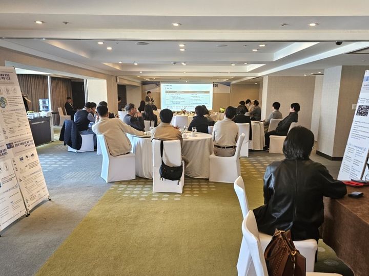 [부산=뉴시스] 15일 부산 해운대구 웨스틴조선호텔에서 '23년 하반기 해양클러스터 기술이전 설명회'가 진행되고 있다. (사진=부산TP 제공) *재판매 및 DB 금지