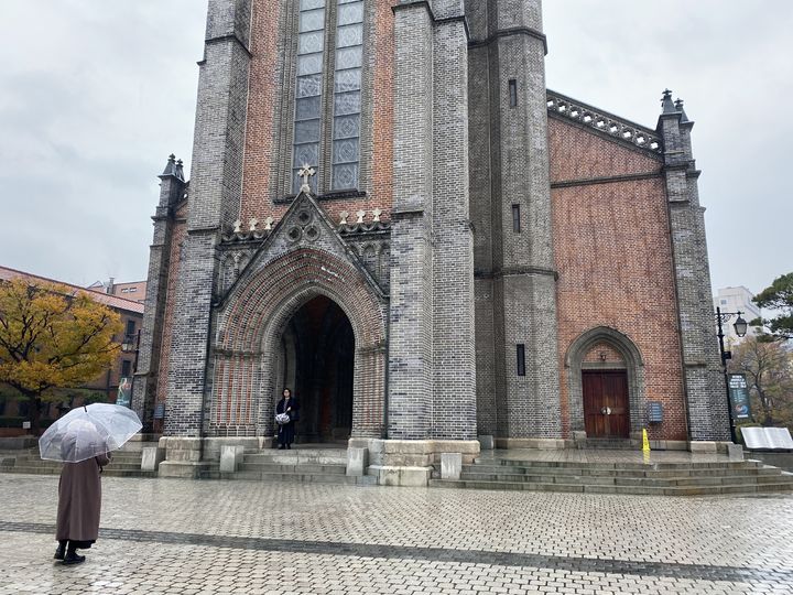 [서울=뉴시스] 이주영 인턴기자 = 2024학년도 대학수학능력시험(수능)이 치러지는 16일 오전 서울 중구에 위치한 명동성당은 별도의 수능 미사 없이 차분한 분위기이다. 2023.11.16. jooyoung4452@newsis.com *재판매 및 DB 금지