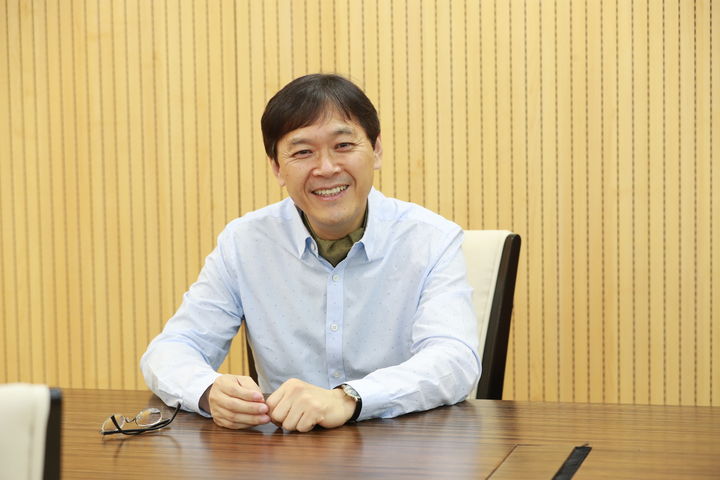 [서울=뉴시스] 곽효환 한국문학번역원장(사진=본인 제공) 2023.11.17. photo@newsis.com *재판매 및 DB 금지