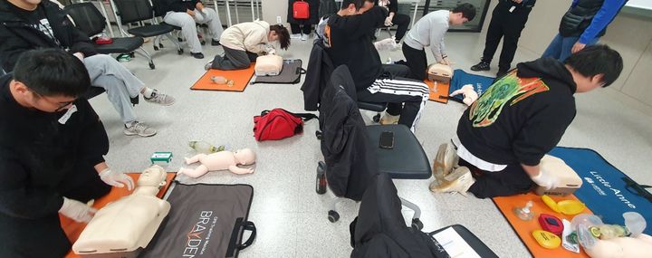 심폐소생술 교육 (사진=경운대 제공) *재판매 및 DB 금지