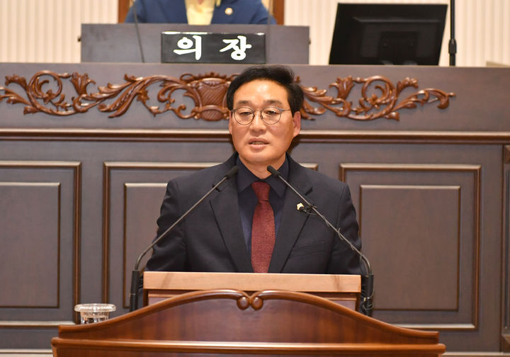 [진주=뉴시스] 진주시의회 강진철 의원.(사진=뉴시스 DB).photo@newsis.com *재판매 및 DB 금지