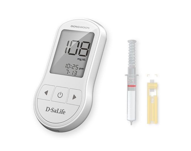 동운아나텍이 개발한 타액당 진단기기 'D-SaLife(디썰라이프)'. (왼쪽부터) 리더기, 타액 수집기, 스트립. (사진=동운아나텍) *재판매 및 DB 금지