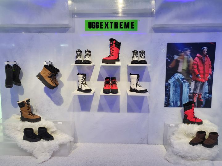 [서울=뉴시스] 박미선 기자=22일 서울 성동구 성수동에서 열린 '어그' 팝업스토어에 전시된 '어그 익스트림' 컬렉션의 모습 *재판매 및 DB 금지