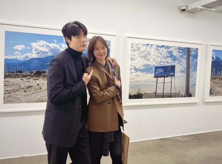 [서울=뉴시스] 류준열(왼쪽), 공효진. (사진= 공효진 인스타그램 캡처) 2023.11.23. photo@newsis.com *재판매 및 DB 금지