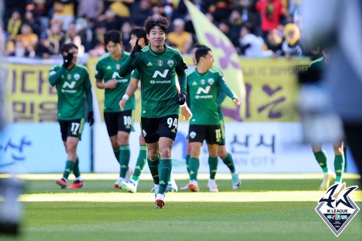 [서울=뉴시스]전북 안현범. 2023.11.25. (사진=한국프로축구연맹 제공) *재판매 및 DB 금지