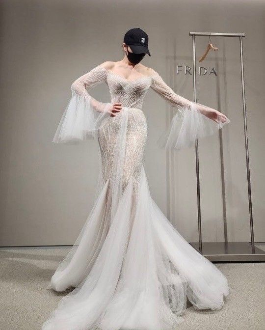 김혜수 "청룡 30년 간 드레스 준비한 스태프 존경·감사"