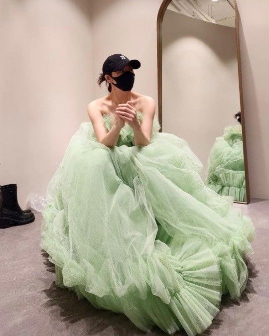 김혜수 "청룡 30년 간 드레스 준비한 스태프 존경·감사"