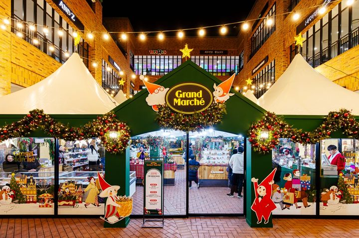 롯데프리미엄아울렛 파주점 크리스마스 마켓 그랑마르쉐 (사진=롯데쇼핑 제공) *재판매 및 DB 금지