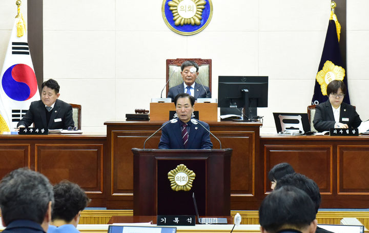 성낙인 군수가 제308회 창녕군의회 제2차 정례회에서 시정연설을 하고 있다. (사진=창녕군 제공) *재판매 및 DB 금지