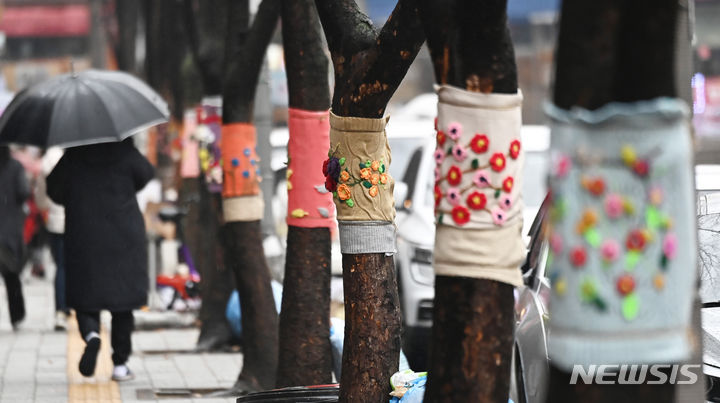 인천, 오후 한때 비 조금…최고기온 11도 '포근'