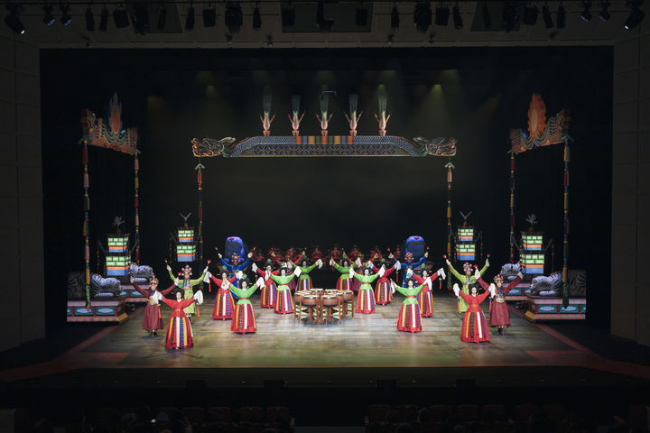 국립국악원_송년공연_'나례'_향아무락. (사진=국립국악원 제공) photo@newsis.com *재판매 및 DB 금지