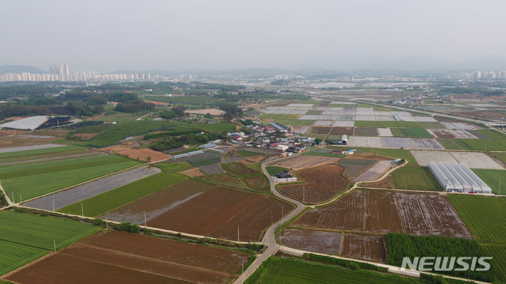 [완주=뉴시스] 바우백이쪽에서 본 초남이성지. *재판매 및 DB 금지