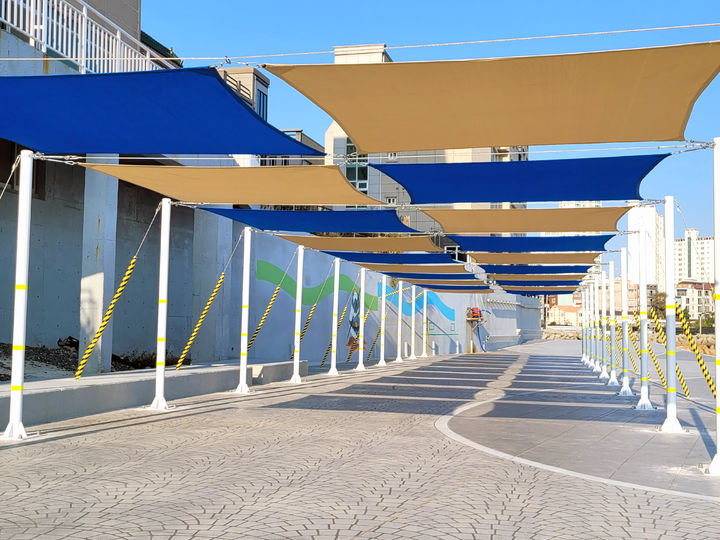 [울산=뉴시스] 박수지 기자 =울산시 동구는 디자인 배너 및 천막을 활용한 경관개선사업 현장. 2023.12.01. (사진=동구 제공) photo@newsis.com *재판매 및 DB 금지