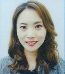 [거제=뉴시스] 신정철 기자= 거제시는 지난 1일 제3회 거제시 청렴공무원상 수상자로 대상에 문성오 사회복지과 생활보장팀장, 본상에 보건소 건강증진과 김미영 주무관을 각각 선정했다.사진은 코로나19 위기 극복을 위해 적극 노력한 공로로 본상에 선정된 김미영 주무관.(사진=거제시 제공).2023.12.02. photo@newsis.com *재판매 및 DB 금지