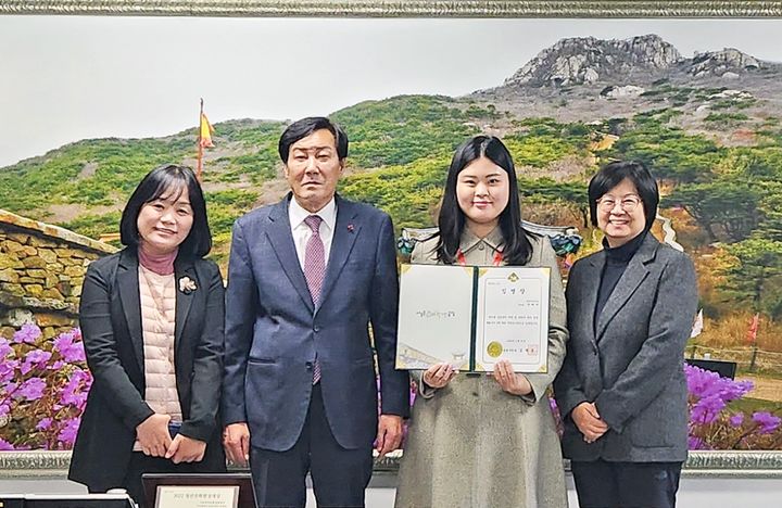 [부산=뉴시스] 부산 금정구가 제1호 역학조사관을 배출했다. (사진=금정구 제공) *재판매 및 DB 금지