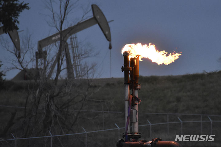 COP28, 화석연료 단계적 폐지 둘러싼 다양한 선택지 제시