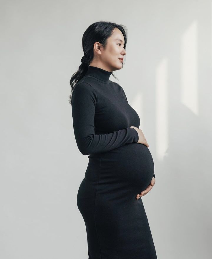 [서울=뉴시스] 윤진서. (사진=윤진서 인스타그램 캡처) 2023.12.04. photo@newsis.com *재판매 및 DB 금지