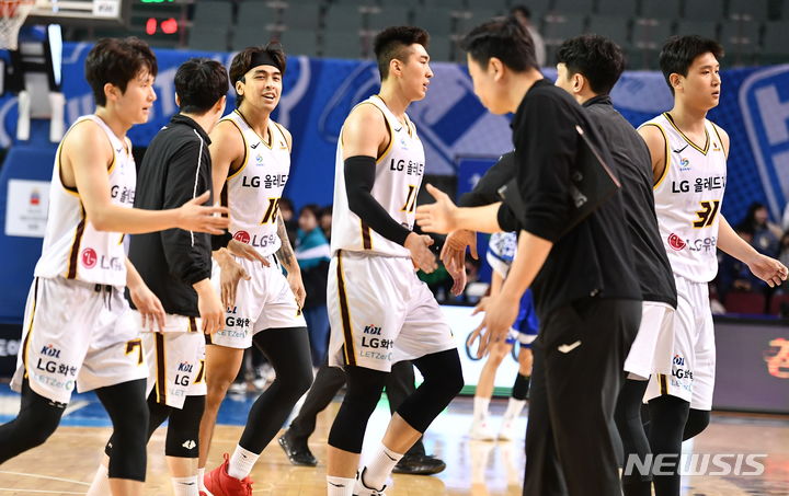 [서울=뉴시스]프로농구 창원 LG (사진 = KBL 제공)